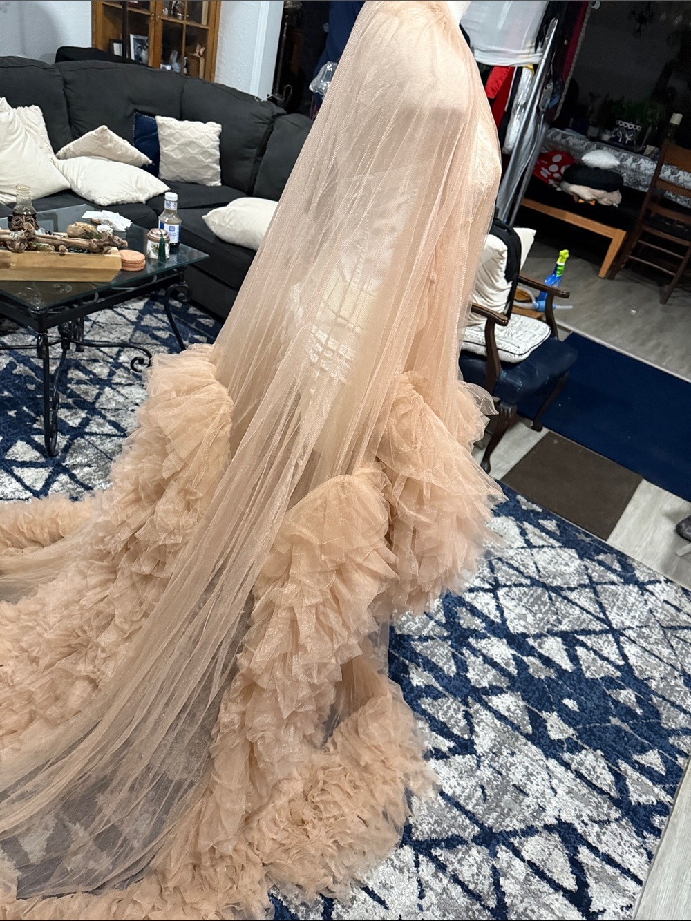 Elegant Blush Ruffle Maternity Robe - Picture 7 of 10